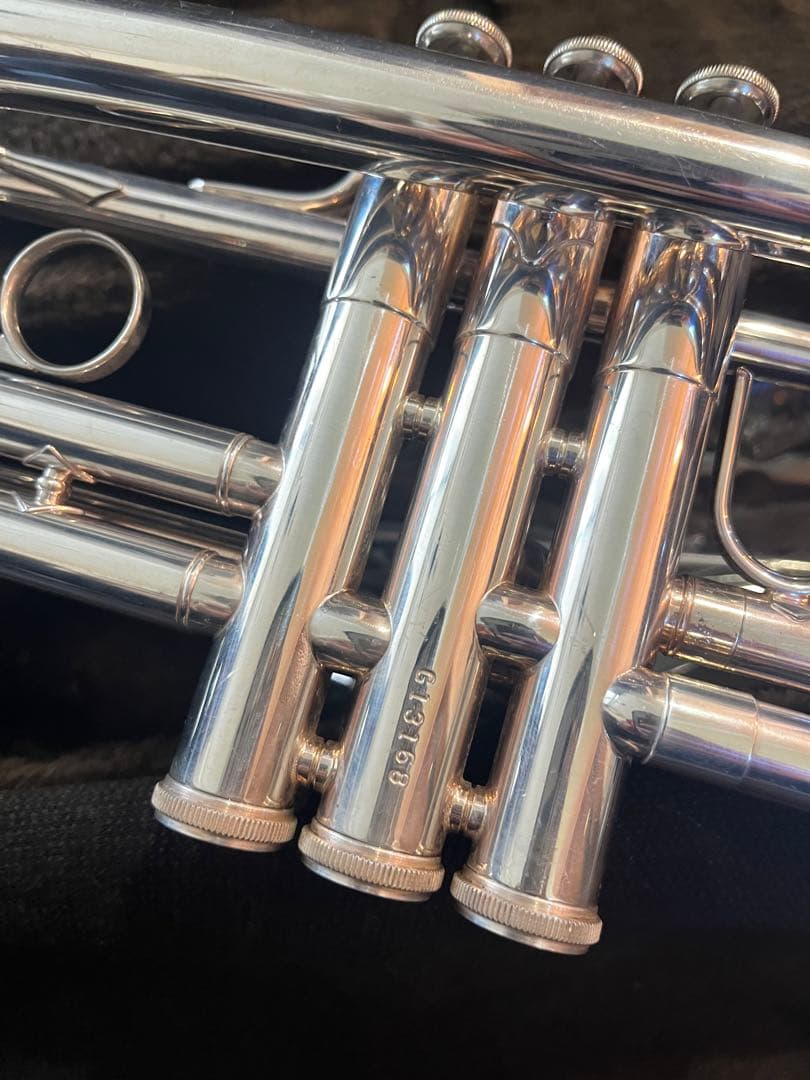 【中古品】Vincent Bach トランペット TR300（初級者モデル）