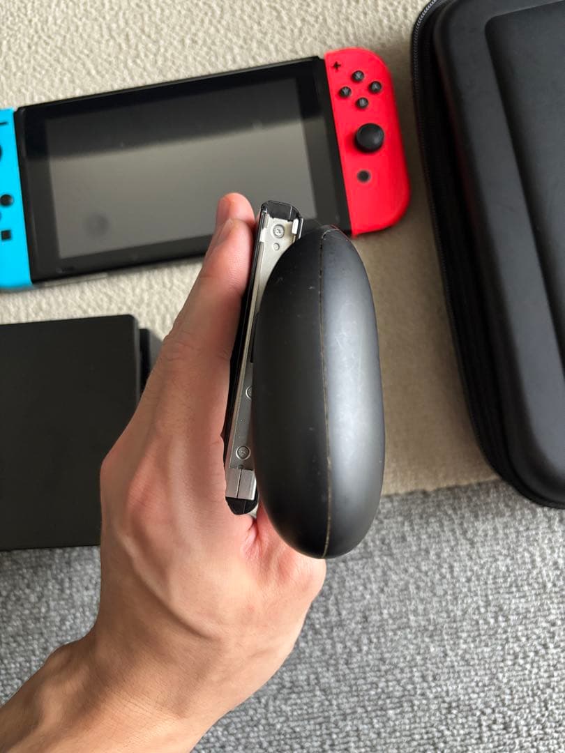 【中古】Nintendo Switch 本体セット　+ケース・マイクロSDカード