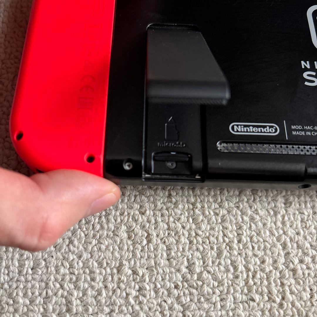 【中古】Nintendo Switch 本体セット　+ケース・マイクロSDカード