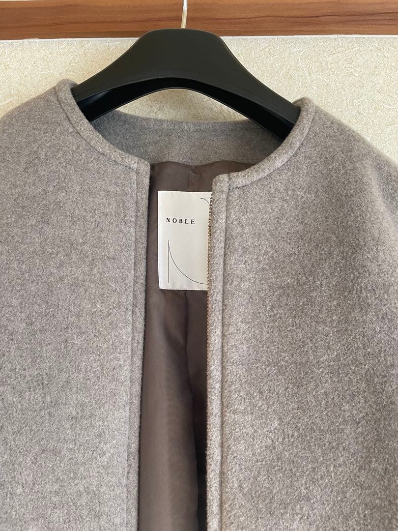 ノーブル　MTRショートケープブルゾン