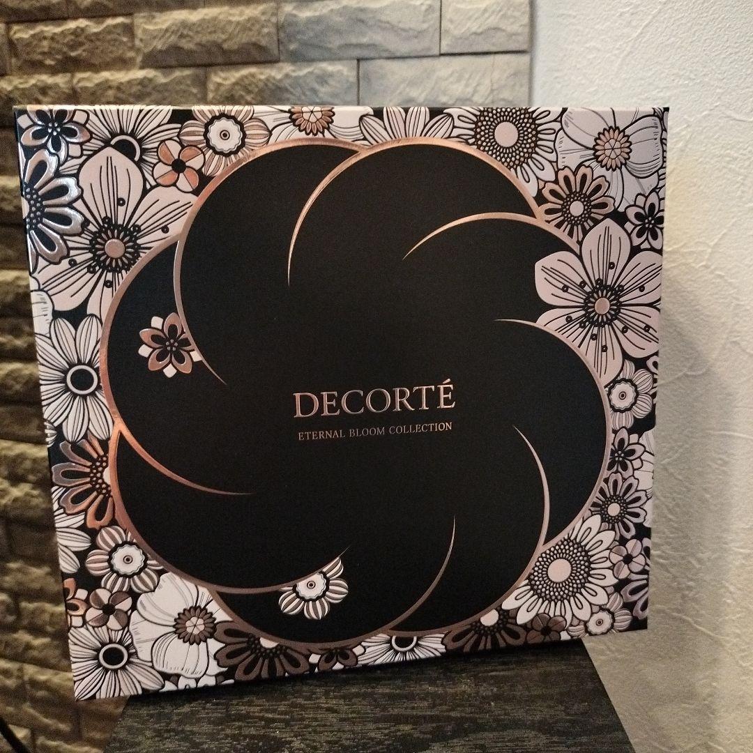 アイシャドウ DECORTE ETERNAL BLOOM COLLECTION