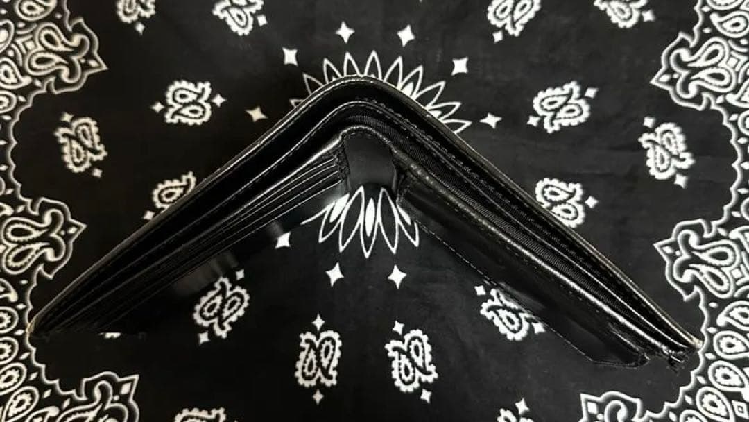 グッチ　GUCCI 2つ折り財布　スネークプリント　GGスプリーム ベージュ