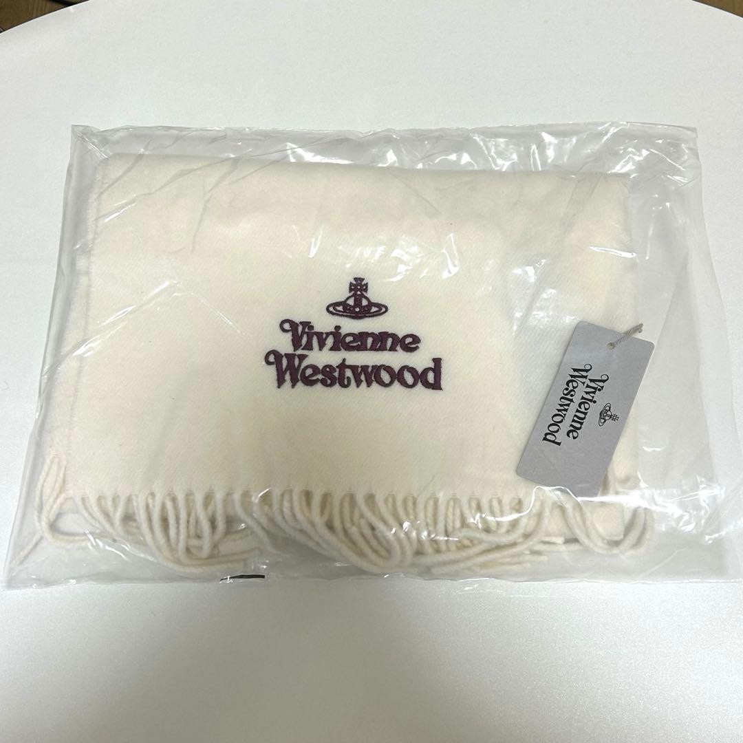 【おもちページ】新品未使用　ヴィヴィアンウエストウッド マフラー　ホワイト