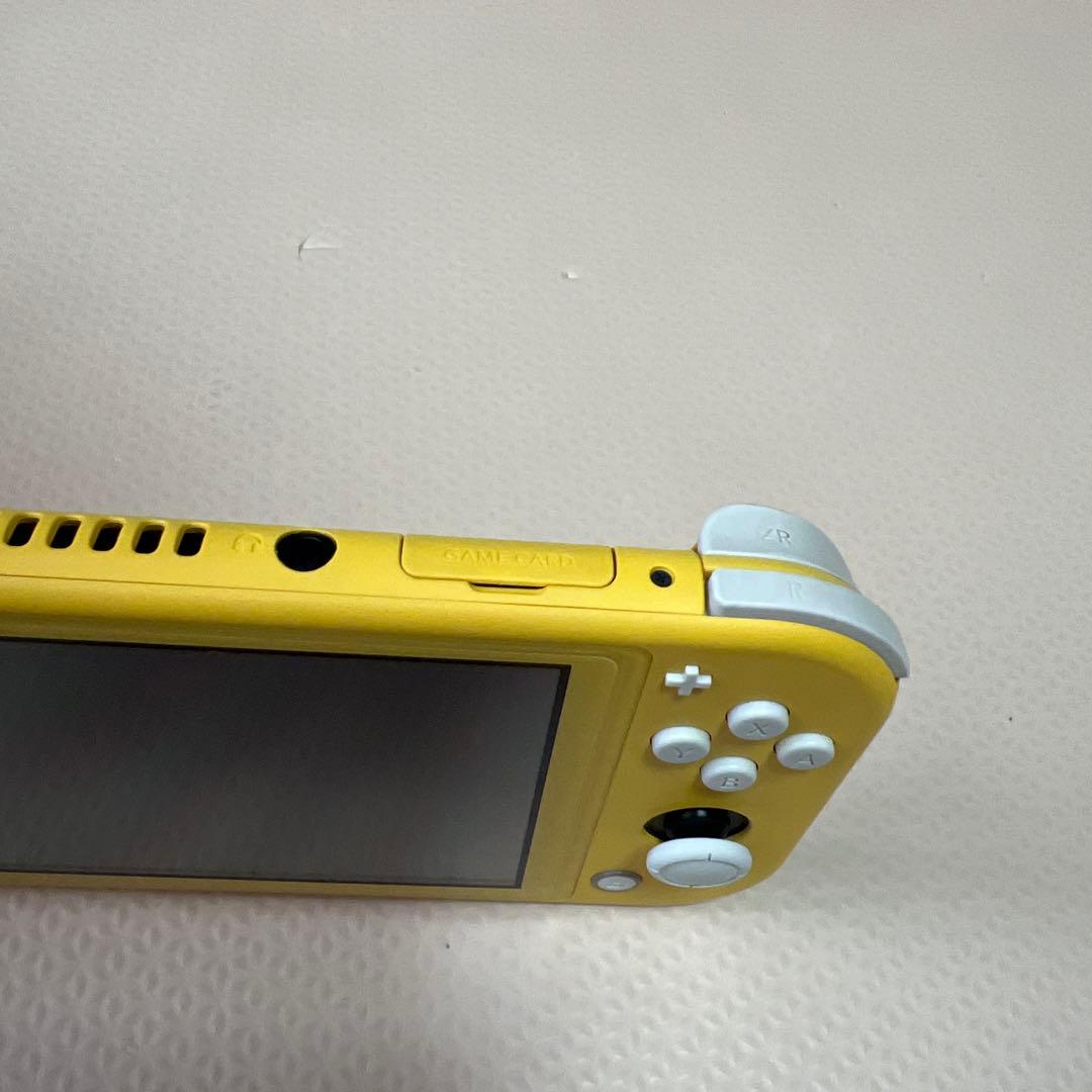 Switch lite スイッチライト　イエロー