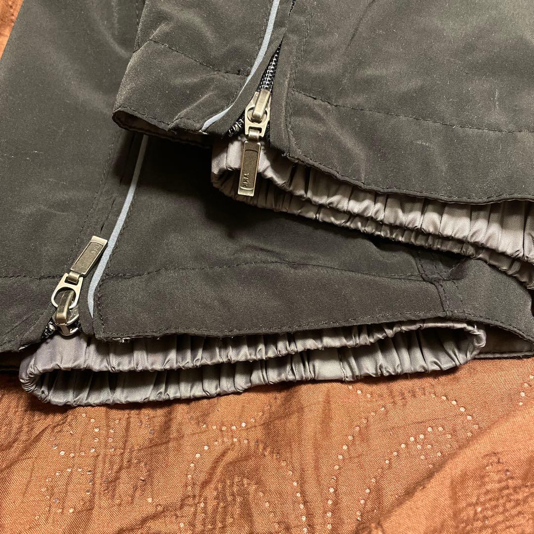 DESCENTE スキーウェア　スノボー　サイズS グレー　クリーニング済み