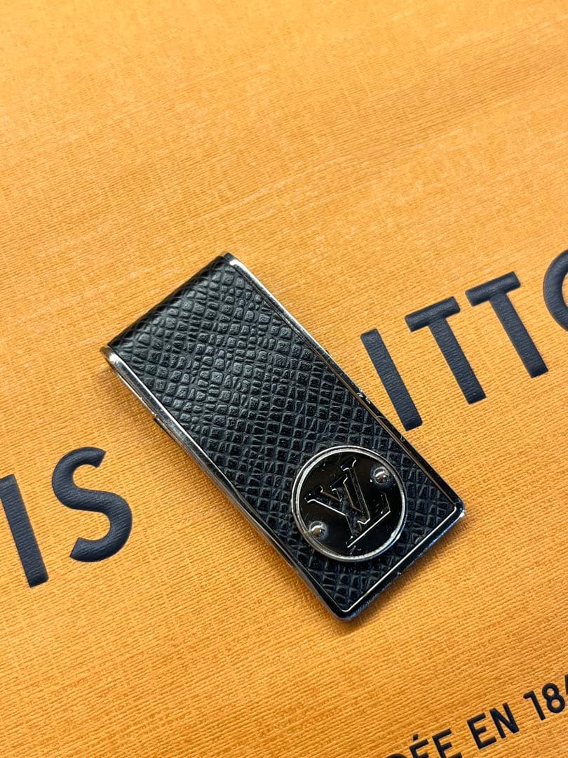 たかっぴー様Louis Vuitton マネークリップ