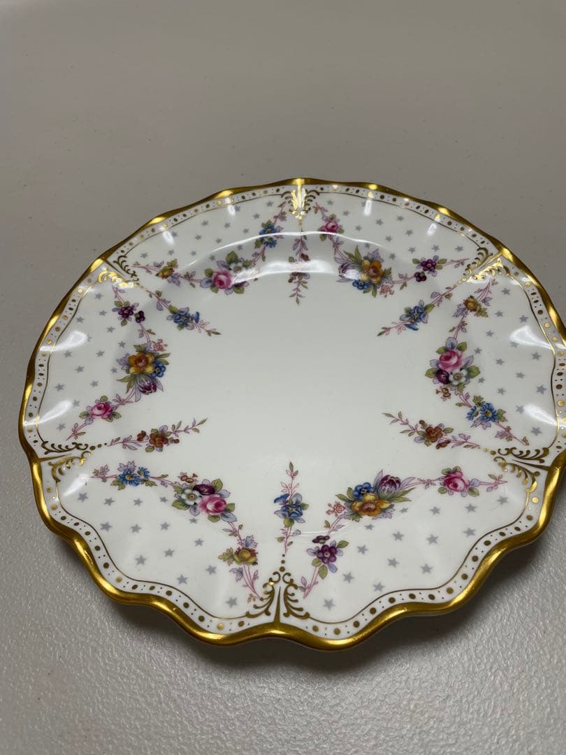 ロイヤルクラウンダービー　ロイヤルマリーアントワネット