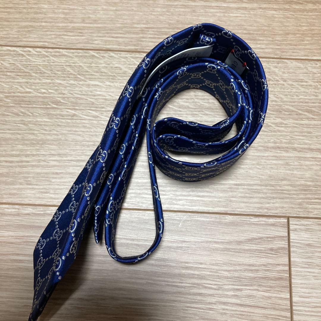 美品　グッチ ネクタイ GG柄 インターロッキング ビー ハチ　現行タグ　総柄