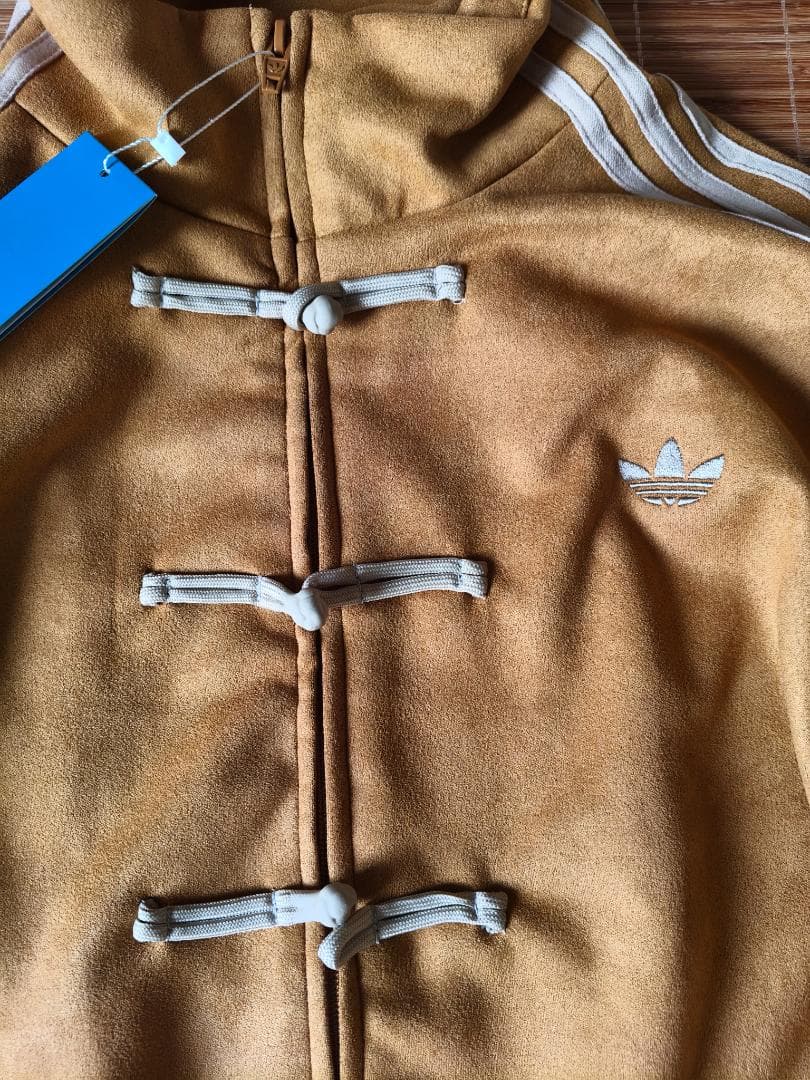 新品 adidasアディダス 中国限定 蛇年トラックジャケット ブラウン M