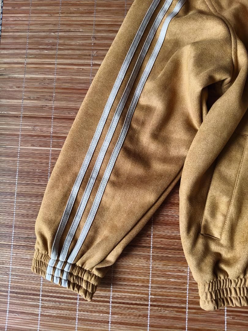 新品 adidasアディダス 中国限定 蛇年トラックジャケット ブラウン M