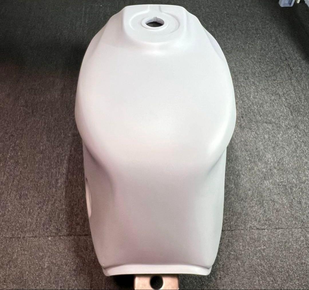 VT250Z タンク （FRP）（新品未使用）