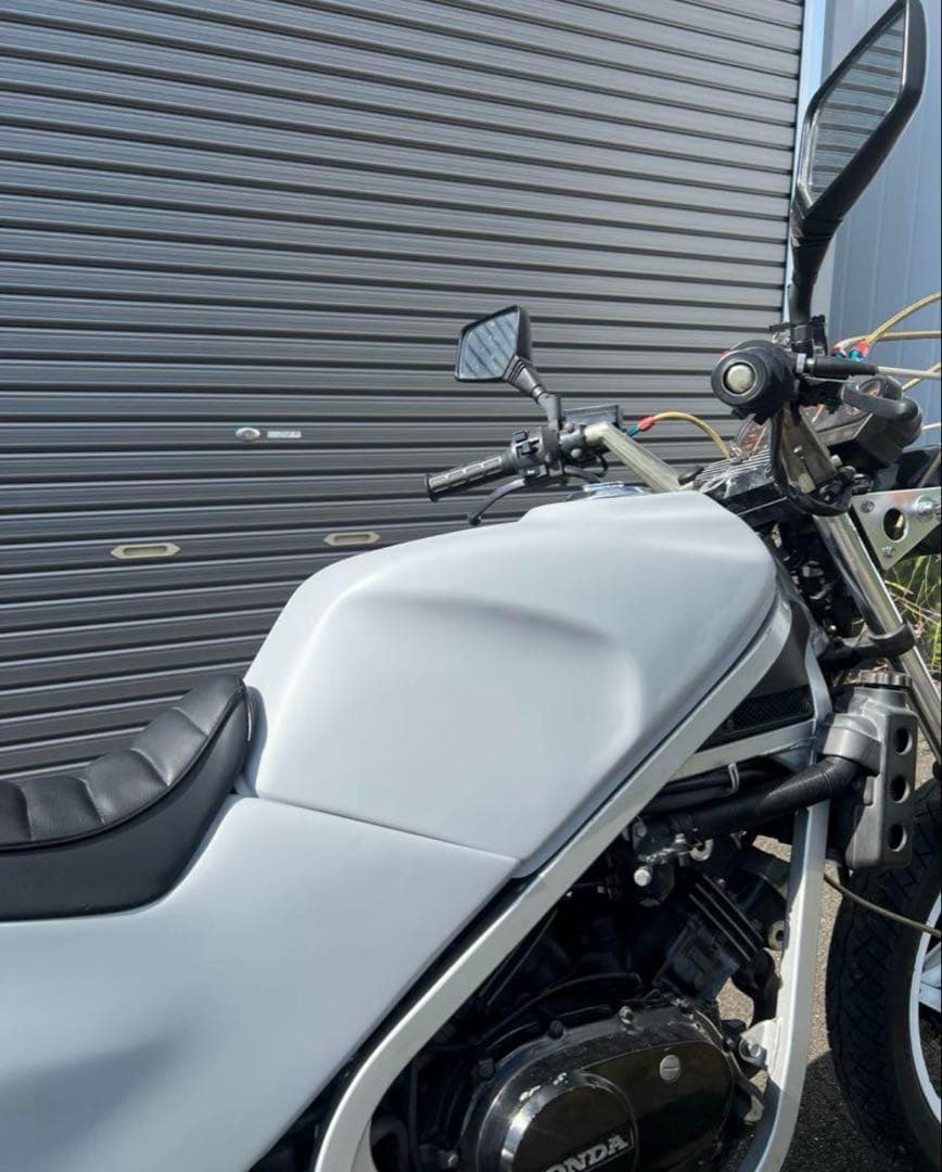 VT250Z タンク （FRP）（新品未使用）