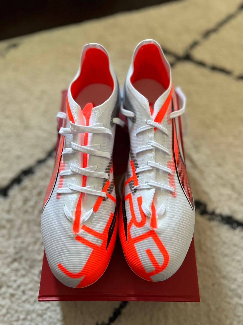 PUMAプーマ ウルトラ 5 マッチ HG/AG(ホワイト×オレンジ)