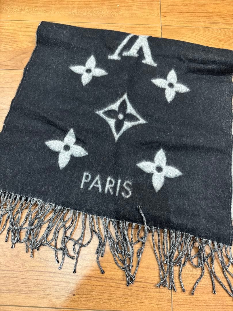LOUIS VUITTON エシャルプ・レイキャビック ストール　マフラー
