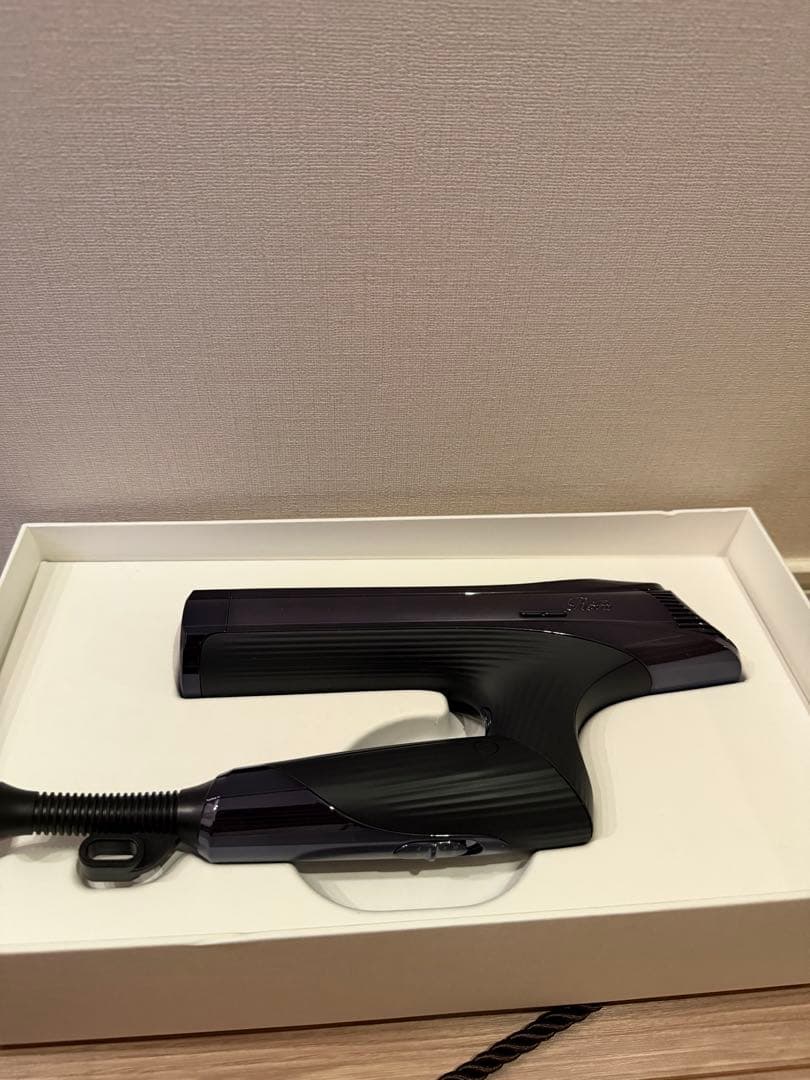 リファビューテック　ヘアドライヤーS+