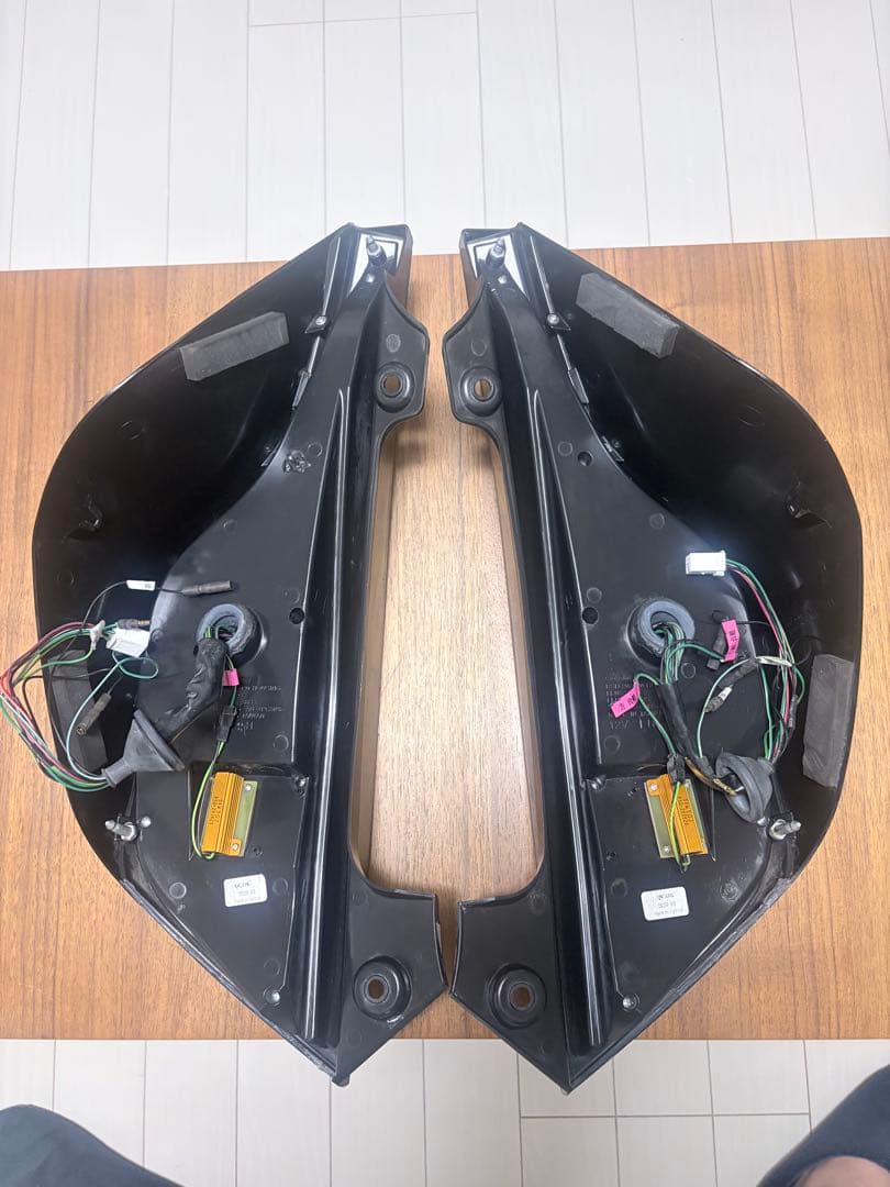 メガ角刈り　 アクアレヴィーアスモークテールランプ