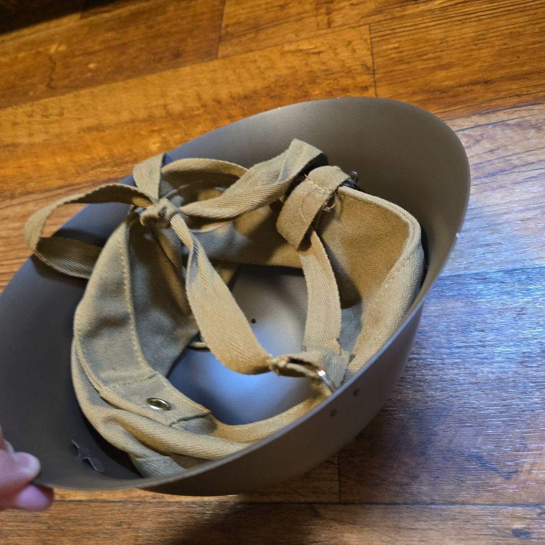 昭五式背嚢　九◯式鉄帽　兵用水筒　雑嚢　ゲートル　セット