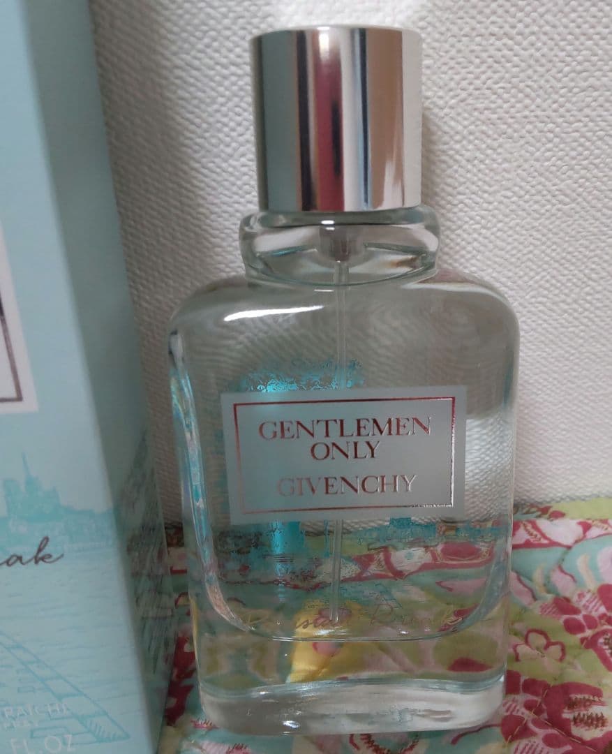 【ジバンシイ】ジェントルマン オンリー パリジャンブレイク オーデトワレ