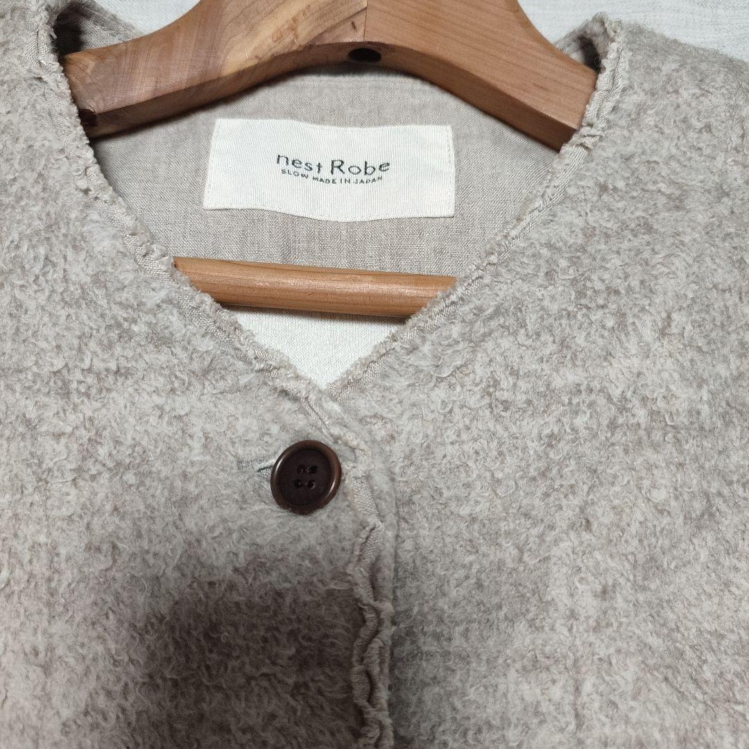 ネストローブ コットンヤクナッピングノーカラージャケット