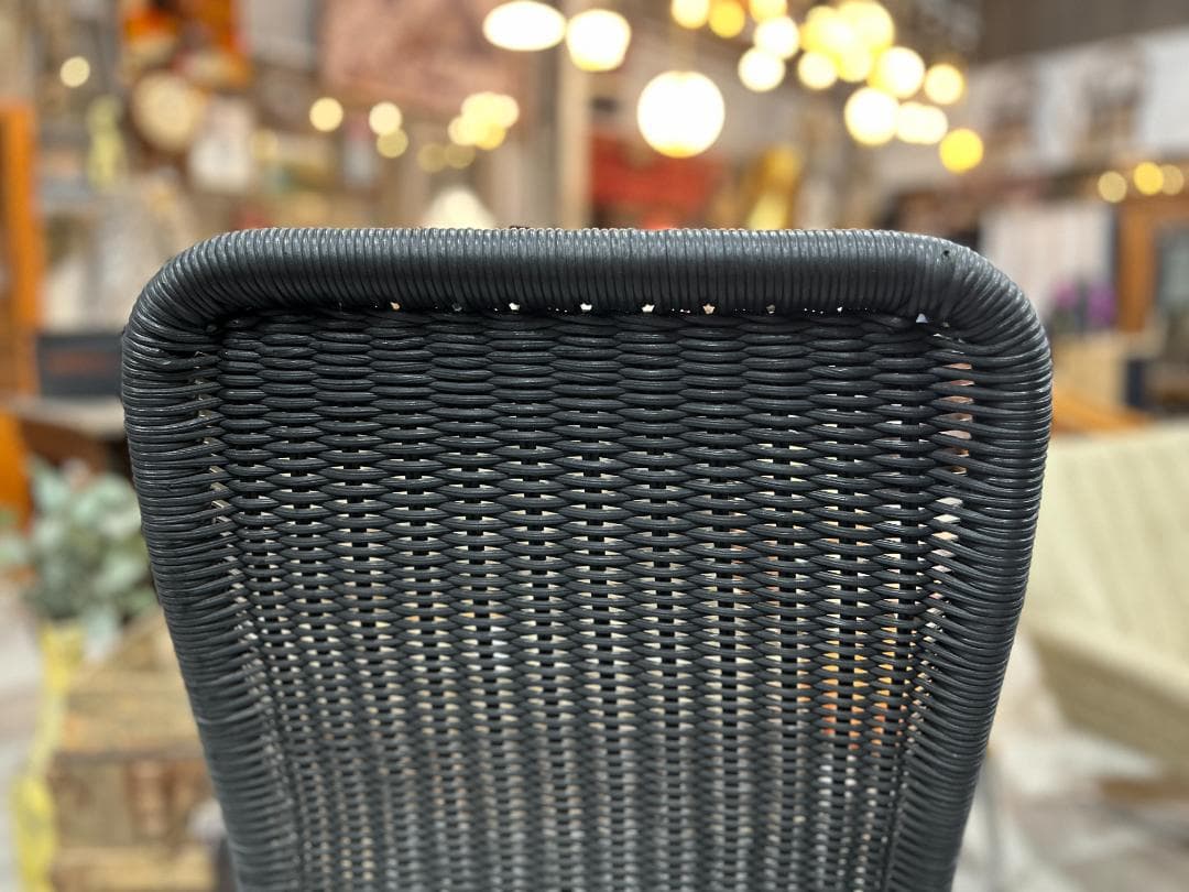 【美品】ダイニングチェア②　黒　ブラック　カンチレバー　籠 ラタン