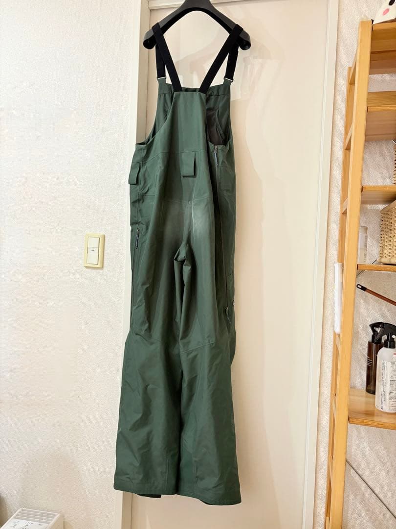 パタゴニア　パウダータウン　ビブ　ウィメンズ　お尻に擦れあり