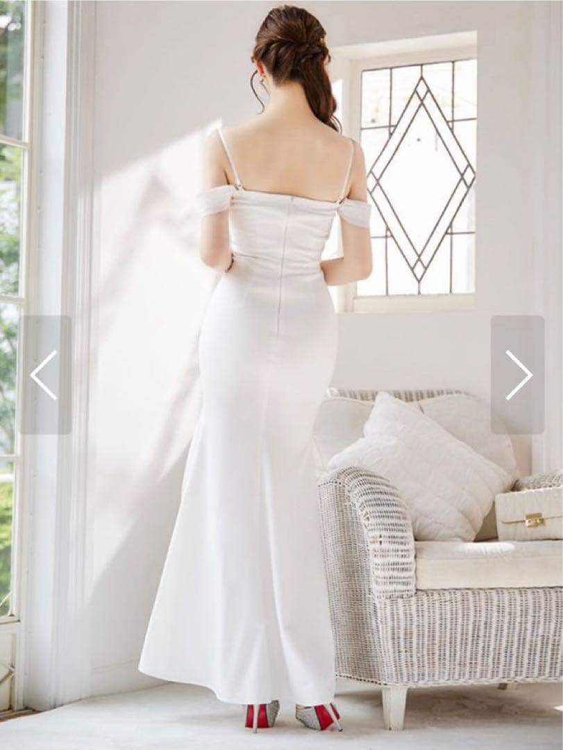 新品　JEWELS シフォンロングドレス オフショル