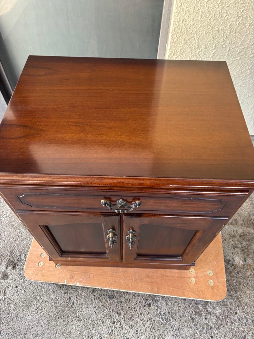 カリモク　コロニアル　チェスト　キャビネット