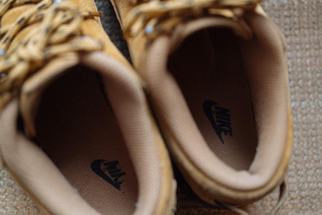 ナイキ　ラハールロウ　ウィート(ブラウン)