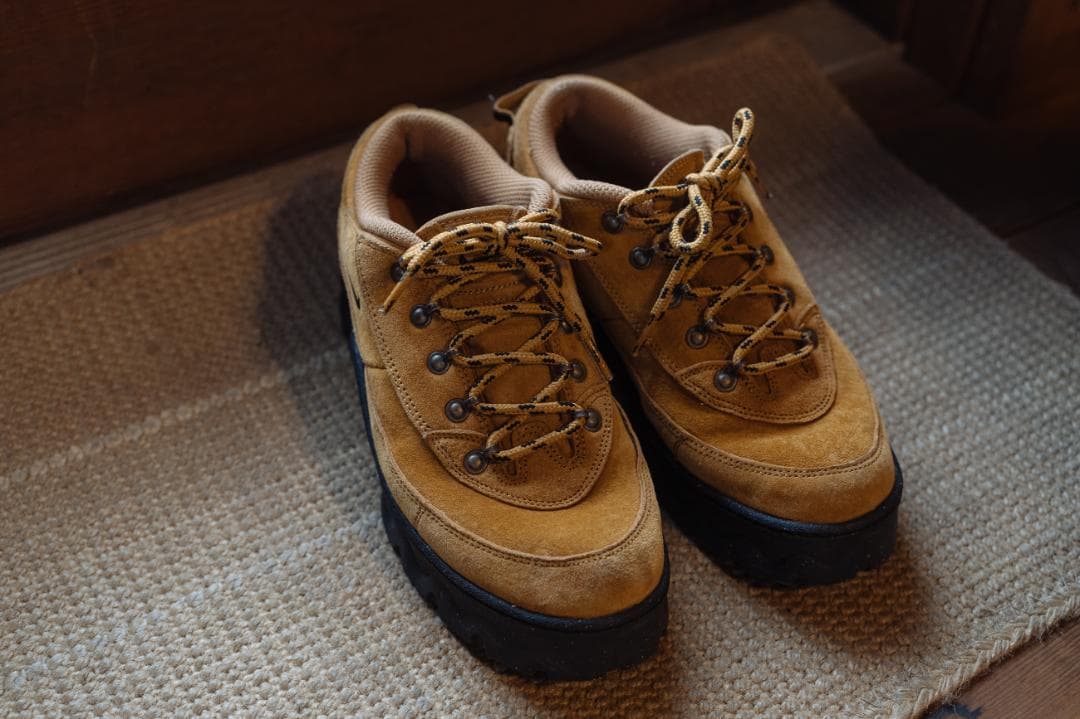 ナイキ　ラハールロウ　ウィート(ブラウン)