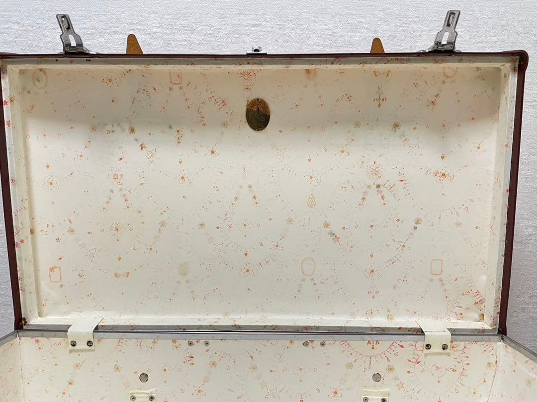 グローブトロッター アナスタシア　30インチエクストラディープスーツケース