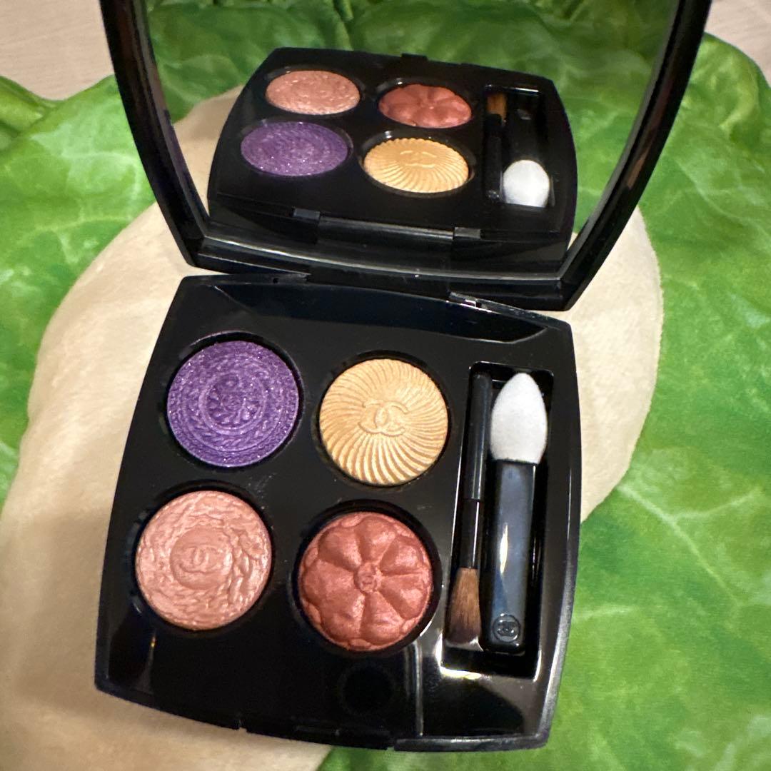 CHANEL アイシャドウ キャトル オンブル ブトン 239