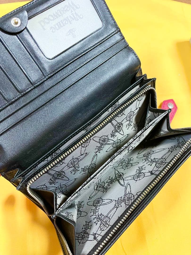 【新品未使用】Vivienne Westwood 長財布 ピンク