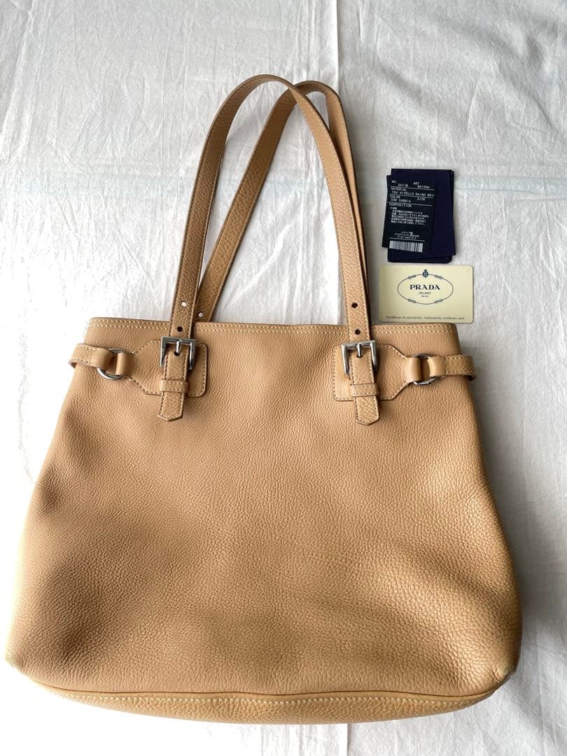 PRADA ベージュ レザートートバッグ
