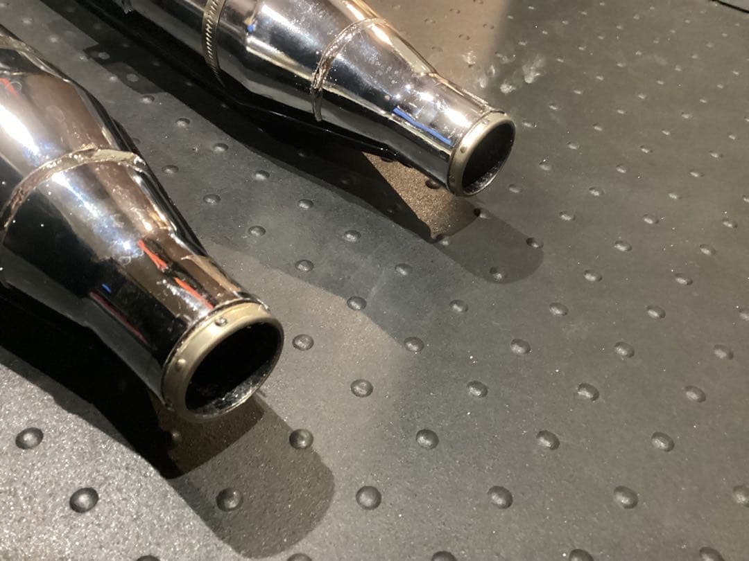 ミルウォーキーエイト　北米マフラー