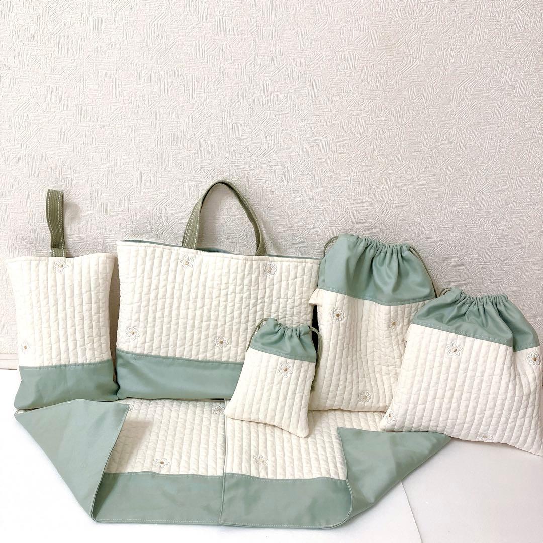 レッスンバッグ 上履き入れ 体操服袋　給食着入れ袋　巾着袋ランチョンマット✖️2