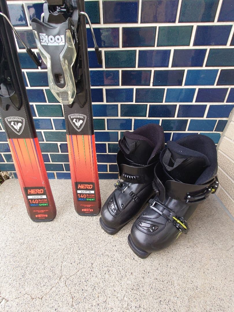 ジュニアスキー ROSSIGNOL HERO スキー 板 ビンディング ブーツ