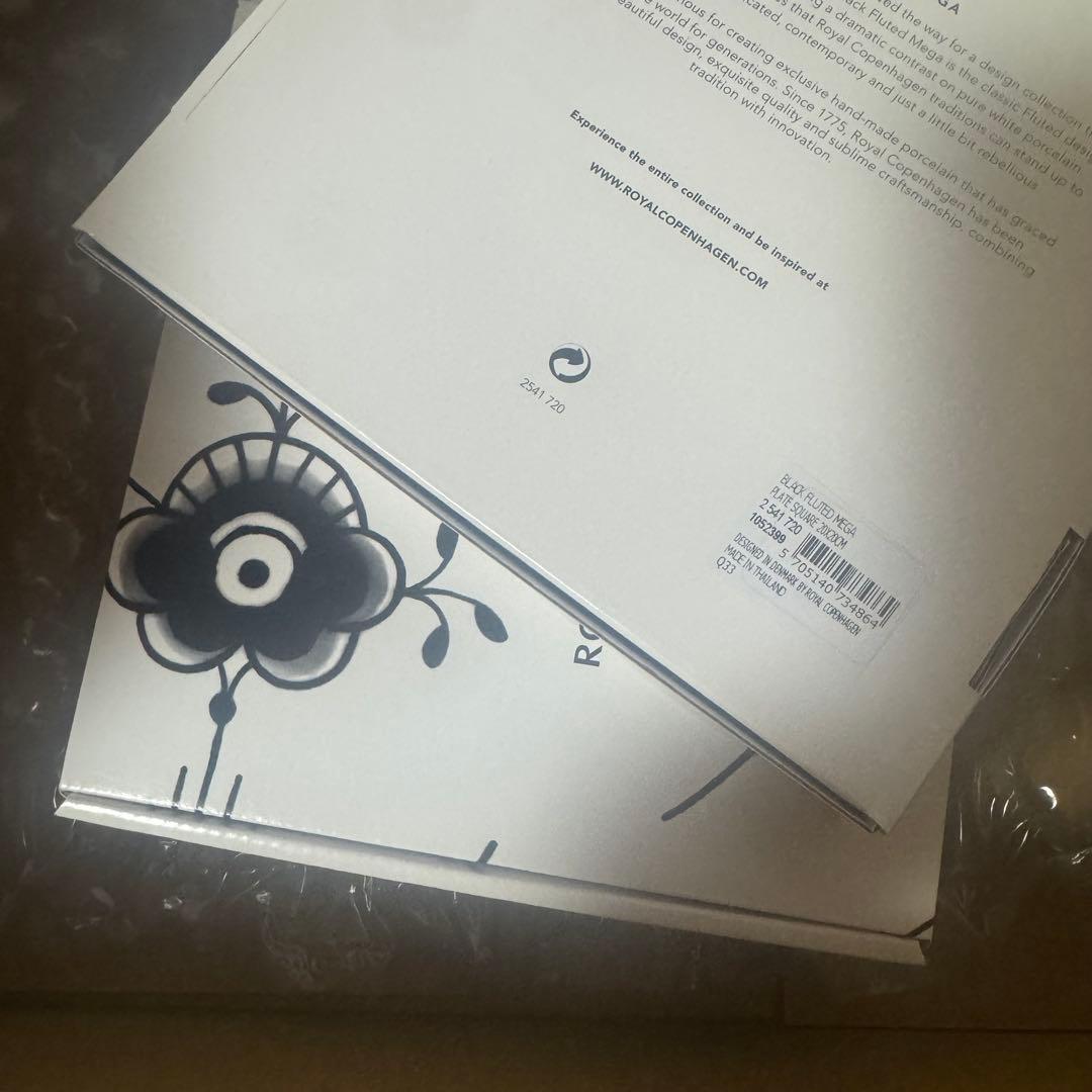 ロイヤルコペンハーゲン オンラインストア限定 ラッキーカートン 27,500円