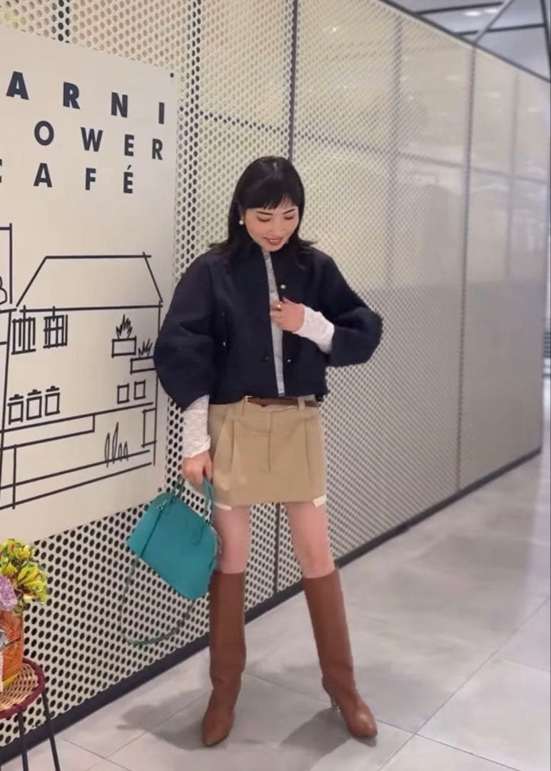 美品トレフルプラスワンデニムジャケット.スワンカーディガン