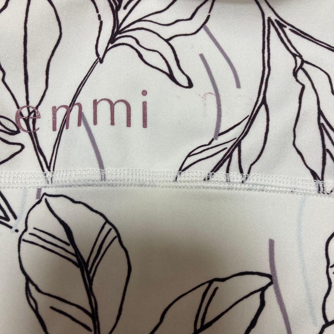 エミヨガ ヨガセットアップ M