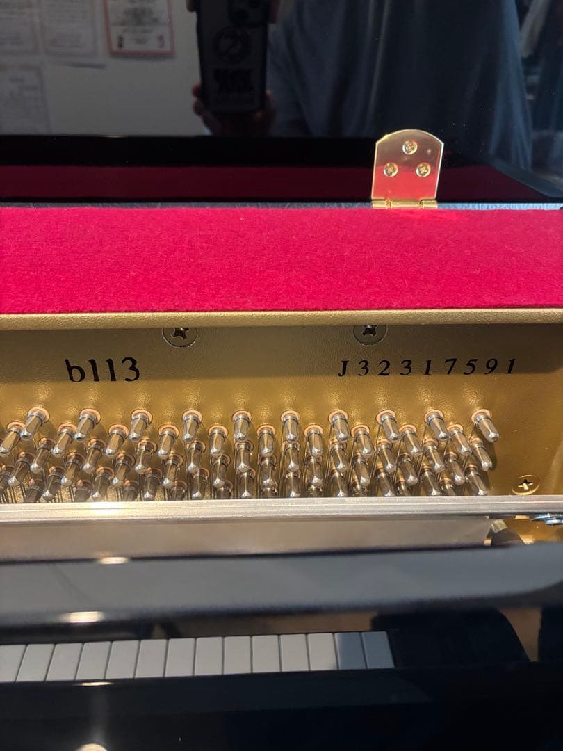 YAMAHA アップライトピアノ b113 黒 椅子•メトロノーム付