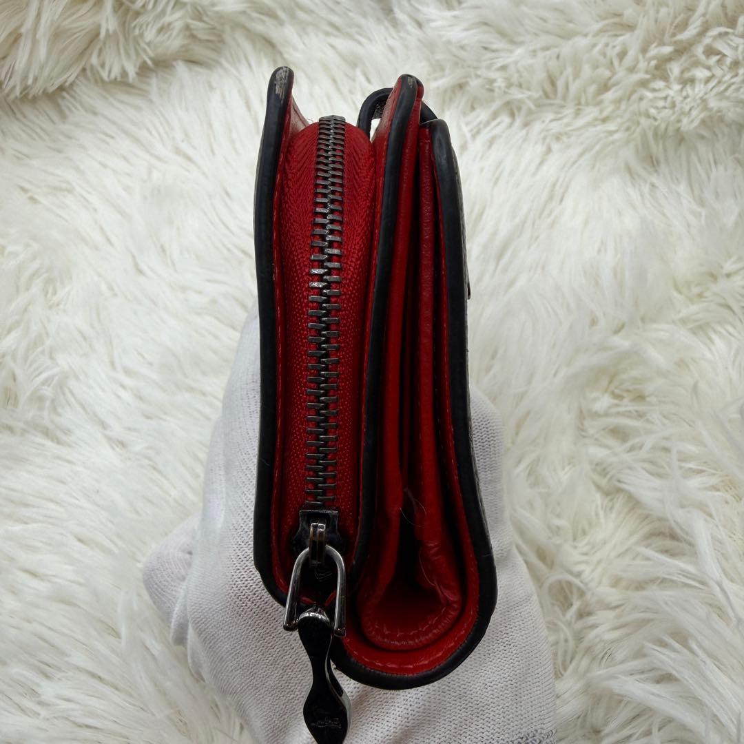 Christian Louboutin ルブタン　二つ折り財布 黒　パロマ
