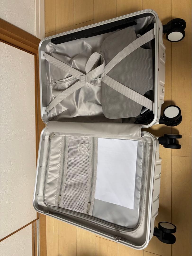 NORICCO 子供用キャリーケース 機内持ち込みサイズ ホワイト 子供乗せ