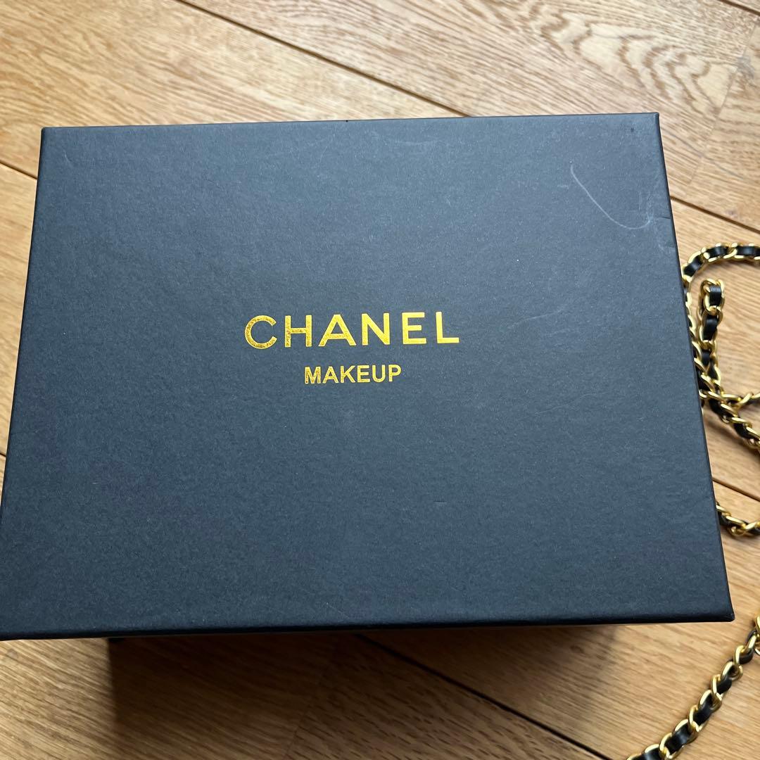 CHANEL キルティングショルダーバッグ　ハートチェーン　ノベルティー
