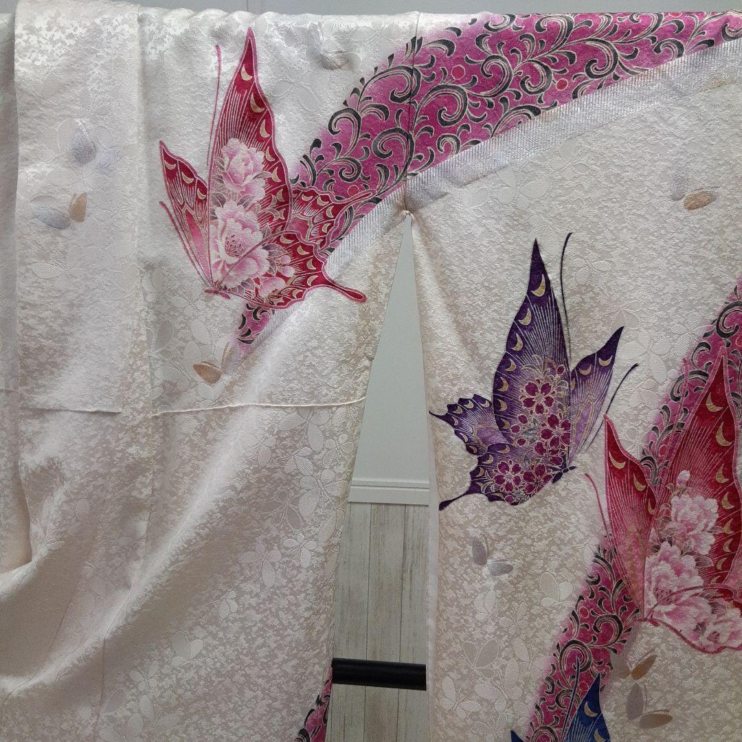 820正絹振袖 白 蝶模様160cm~