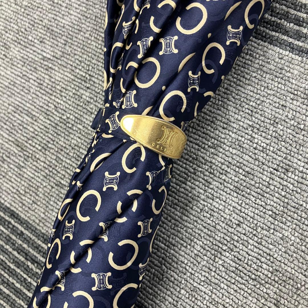 セリーヌ Cマカダム 総柄 傘　紺色メイン