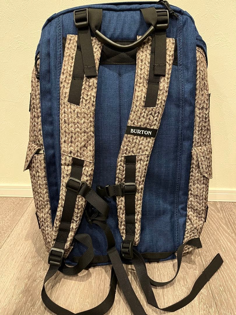 BURTONリュックサック　大きめリュック