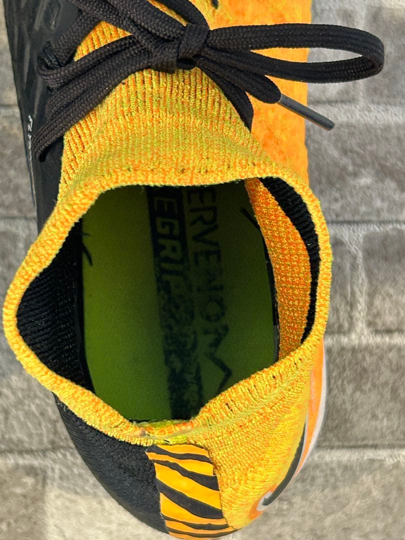 超美品 NIKE ハイパーヴェノムXプロキシモⅡ オレンジ×ブラック　27cm