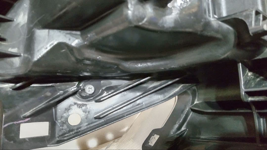 NISSANノート E12 純正右ヘッドライト