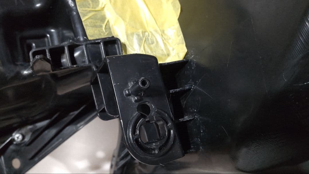 NISSANノート E12 純正右ヘッドライト