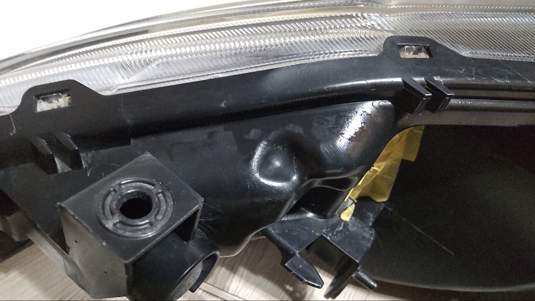 NISSANノート E12 純正右ヘッドライト